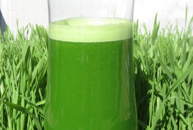 Сок от пшеница