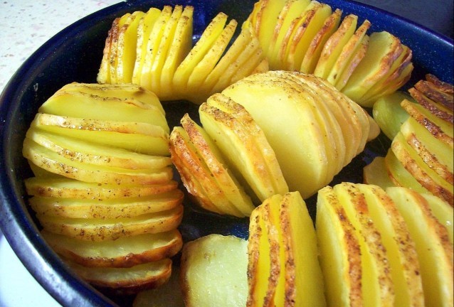 7. Печен картоф