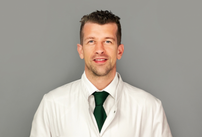 Иноватовно: ортопеди в УСБАЛО „Проф. Б. Бойчев“ извършиха криоаблация на тумор в бедрената кост на 4-годишно дете